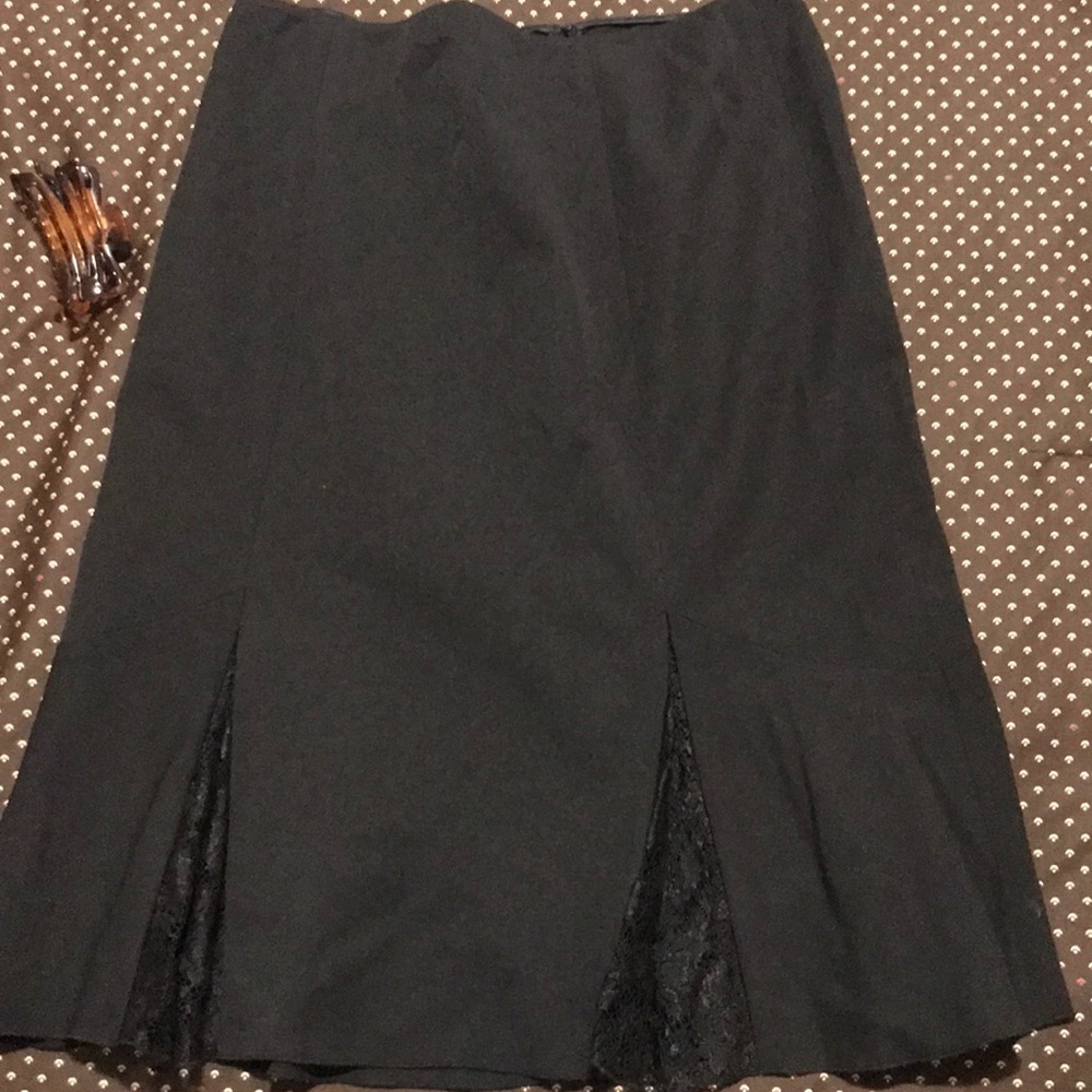 Black skirt with lace